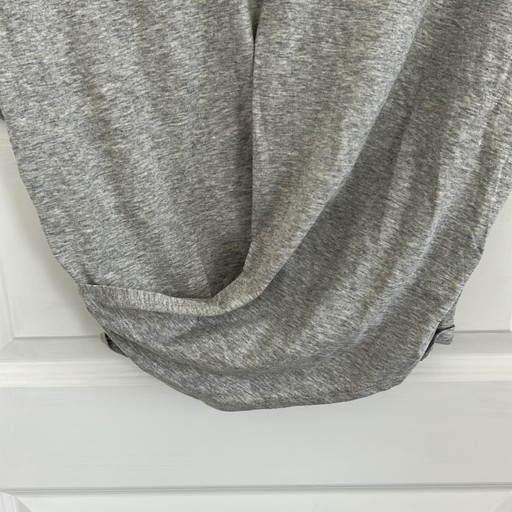 Lush cross front tee - Picture 3 of 4
